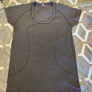 Lululemon metal vent tech top
